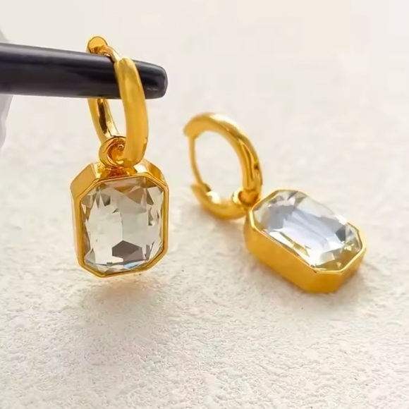 Classic Gold Crystal Earrings - Picture 2 of 12